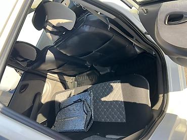 подогрев на сиденье автомобиля: Honda Fit: 2005 г., Автомат, Бензин, Хэтчбэк — 8