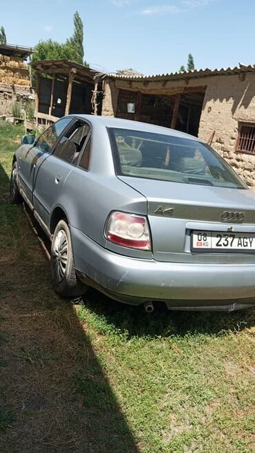 машина авуди: Audi A4: 1997 г., 1.8 л, Механика, Бензин, Седан