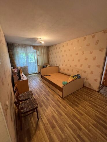2 комнаты, 44 м², 104 серия, 2 этаж, Старый ремонт