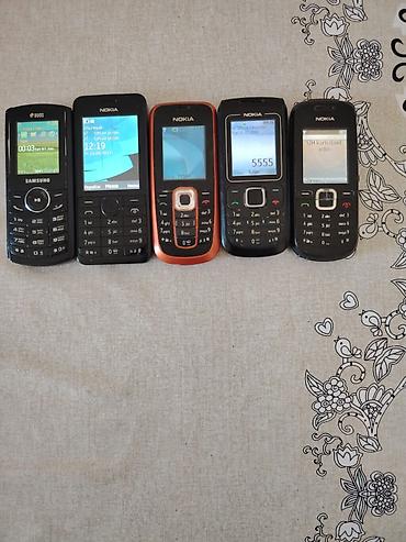 nokia 301: Klassik düyməli telefon dəsti Hamisi işlek vezyetdedir Samsung E2232 — 1