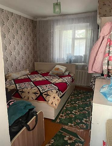 12 мкр сдаю: 2 комнаты, 47 м², Бишкек — 3