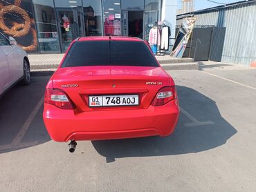 багажник матиза: Daewoo Nexia: 2011 г., 1.6 л, Механика, Бензин, Седан