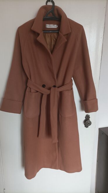 пальто коричневый: Пальто