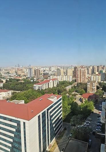 Mənzillər: 3-cü mikrorayon, 3 otaqlı, Yeni tikili, m. 8 Noyabr, 95 kv. m — 9
