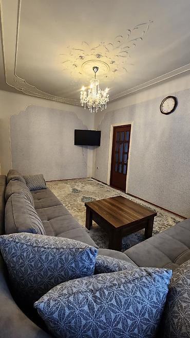 Köhnə tikili: Bakı, Qaraçuxur qəs., 5 otaqlı, Köhnə tikili, 110 kv. m — 2
