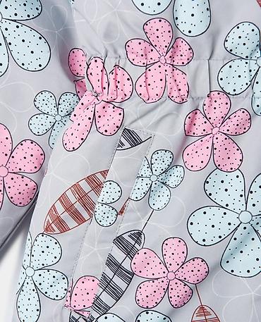 Верхняя одежда: В наличии демисезонная куртка с цветочным принтом. 😍 Теперь — 8