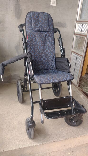 Invalidska kolica: Na prodaju neurološka kolica za decu, ispravna sve na njima