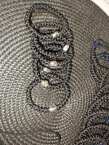 necklace: Ručno pletene brojanice/narukvice od crne končane uzice. - Materijal — 3