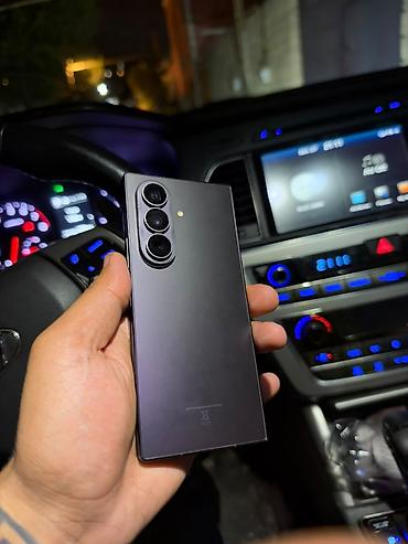 galaxy z flip 7: Samsung Galaxy Z Fold 6, rəng - Boz, Barmaq izi — 1