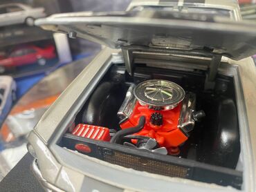 Avtomobil modelləri: Коллекционная модель SHELBY MUSTANG GT500KR silver 1968 Road — 18