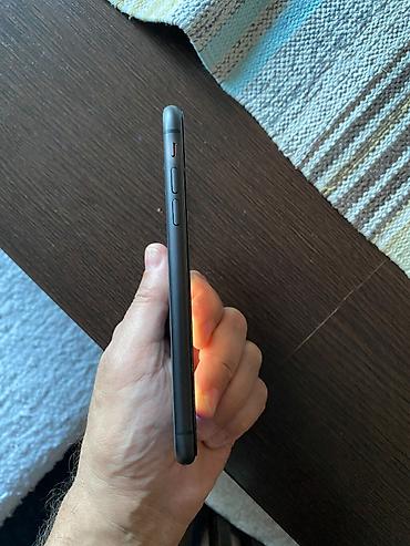 polo auto: IPhone 11 korišćen (u odličnom stanju) Sim Free iCloud Free Battery — 9
