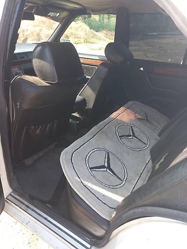 k5 2011: Mercedes-Benz E-Class: 1993 г., 2 л, Автомат, Бензин, Седан — 8