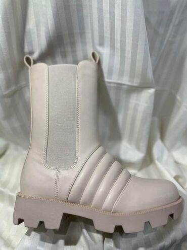 Čizme: Cizme 1900 — 2