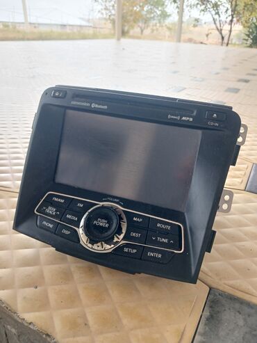 monitor maşın üçün: Hyundai Sonata 2011 maşının üstündə gələn orijinal