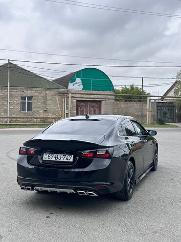 Chevrolet: Chevrolet Malibu: 1.5 l | 2017 il 180 km Sedan — 3