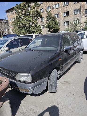 Volkswagen: Volkswagen Golf: 1993 г., 1.6 л, Механика, Бензин, Хэтчбэк — 3
