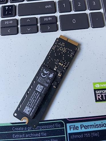 Ноутбуки Apple (MacBook): Оригинальный SSD Apple 256GB (MacBook Pro / Air 5) Продаётся — 2
