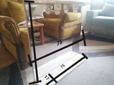 Ogledala: Ogledalo za zid, shape - Kockasti, 71 x 75 cm, Osvetljeno, Upotrebljenо — 10