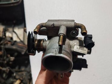 Auto delovi: Klapna gasa Lada 21214 Niva 1.7i br.1. Polovno, ocuvano. Skinuto sa — 14