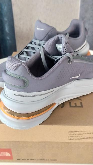 Кроссовки и спортивная обувь: Кроссовки Nike (USA) Размер 40,5 - 41. - Подошва: амортизирующая at lalafo.kg — 5 Кроссовки и спортивная обувь: Кроссовки Nike (USA) Размер 40,5 - 41. - Подошва: амортизирующая — 5