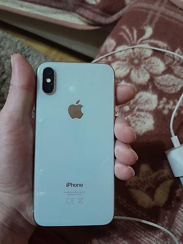 Apple iPhone: Apple iPhone X (srebrni) + punjač - Ekran 5.8" Super Retina OLED — 11