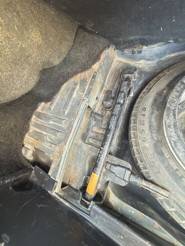 Mercedes-Benz: Mercedes-Benz C-Class: 2.2 l | 1995 il Sedan — 15