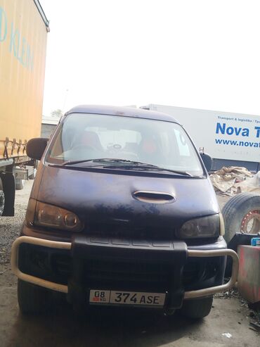 делику: Mitsubishi Delica: 1986 г., 2.8 л, Автомат, Дизель, Внедорожник
