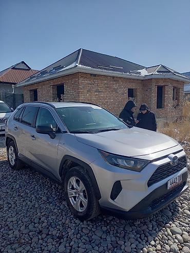 Toyota: Toyota RAV4: 2019 г., Гибрид, Кроссовер — 2