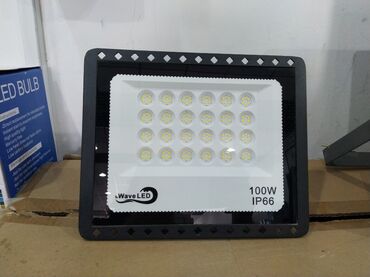 led projektorlar: L-WaveLED markalı, 100 Vt gücündə və IP66 qoruma dərəcəsinə malik bu