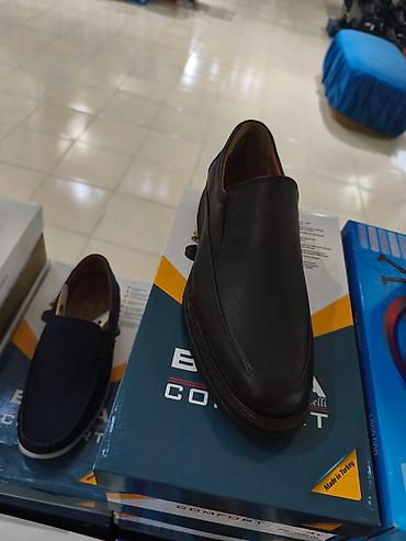 Ayaqqabılar: Kişilər üçün qara rəngli ayaqqabı kolleksiyası - Ümumi dizayn — 23