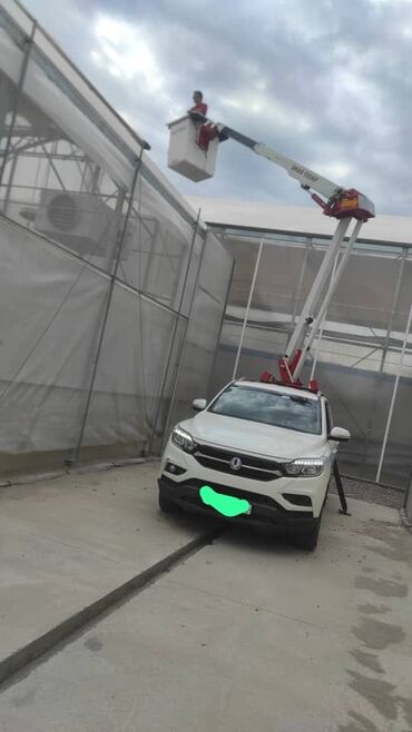 подьемник в аренду: Автовышка, по часовая, цена договорная. Минимум от 2 часов. Только