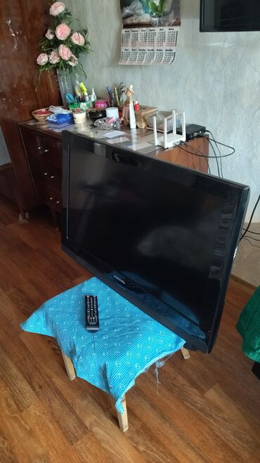 samsung центр бишкек: Продаю LED TV SAMSUNG 32", не Китай, не андроид, диагональ около 90
