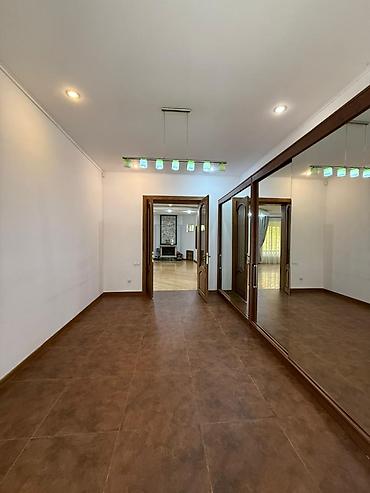 Продажа домов: Дом, 700 м², 3 комнаты, Агентство недвижимости, Евроремонт — 9