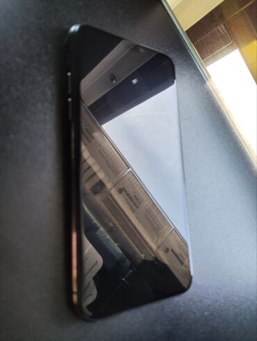 телефон apple: IPhone X, Б/у, 64 ГБ, Черный, Защитное стекло, Чехол, 100 %