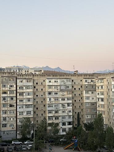 горам: Нужна 1 девушка на подселение,10000 сом ком услуга внутри. Район 12 — 1