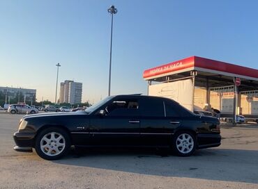 Mercedes-Benz: Mercedes-Benz E 320: 1994 г., 3.2 л, Механика, Бензин, Седан