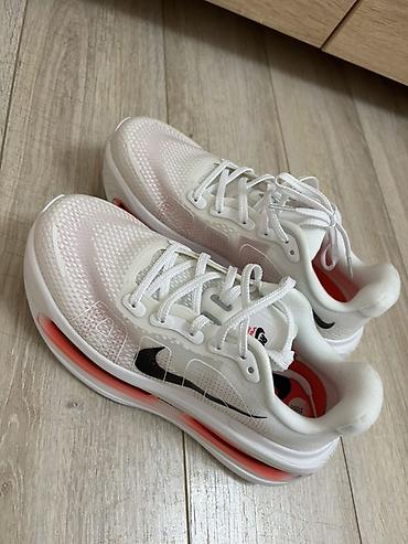 Кроссовки и спортивная обувь: Кроссовки, 40, Nike, Новый, цвет - Белый, Самовывоз — 3