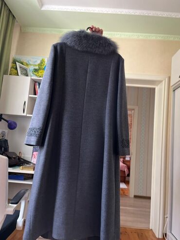 французский парфюм на розлив: Пальто, Классика, Зима, Кашемир, По колено, 7XL (EU 54)