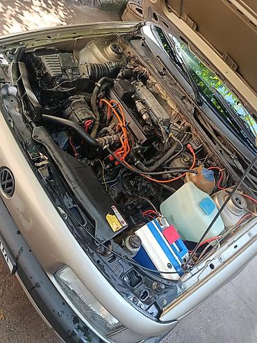 Транспорт: Volkswagen Passat Variant: 1990 г., 2 л, Механика, Бензин, Универсал — 7
