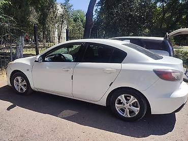 2107 2011: Mazda 3: 2011 г., Седан — 3
