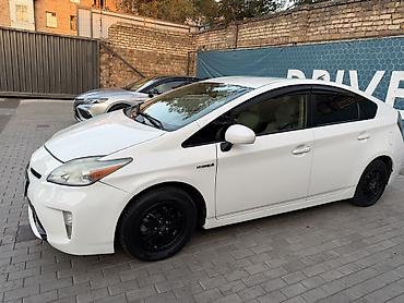 ключ на приус: Toyota Prius: 2015 г., 1.8 л, Гибрид — 10