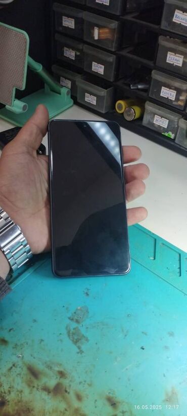 telefon satıram: Samsung s21 fe ekranı. Az işlənmiş telefonun ekranıdır.Telefonun