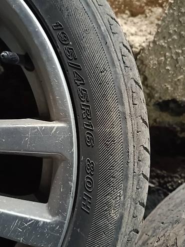 Шиналар жана дисктер: Дөңгөлөктөр монтажда 195 / 45 / R 16, Жай, Колдонулган, Комплект, Жеңил унаалар, Куйма, тешиктери - 4 — 3