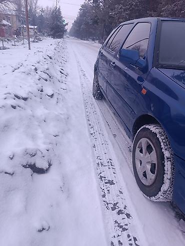 Унаа: Volkswagen Golf: 1992 г., 1.6 л, Кол менен иштөөчү, Бензин, Хетчбек — 6