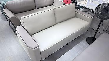 sofa: Трёхместный диван в современном стиле - Обивка: светло‑серая — 1