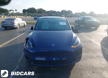 Tesla: Tesla Model Y: 2024 г., Автомат, Электромобиль, Кроссовер — 10