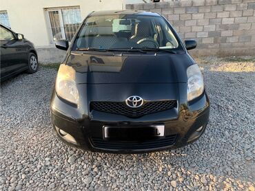 самая дешевая машина в бишкеке: Toyota Yaris: 2010 г., 1.3 л, Робот, Бензин, Хэтчбэк