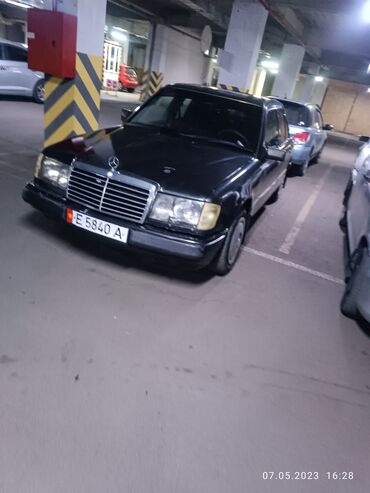 Транспорт: Mercedes-Benz W124: 2.3 л | 1992 г. | Седан