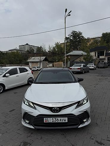 Toyota: Toyota Camry: 2022 г., 2 л, Автомат, Бензин, Седан — 1