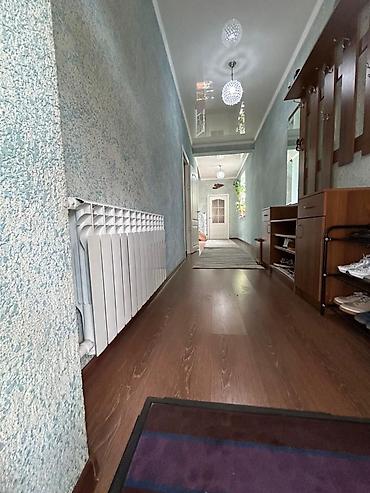 Продажа коттеджей и домов: Продаётся 2х этажный дом !!! 📍 Район:Пишпек, начало ж/м Ак Орго — 16